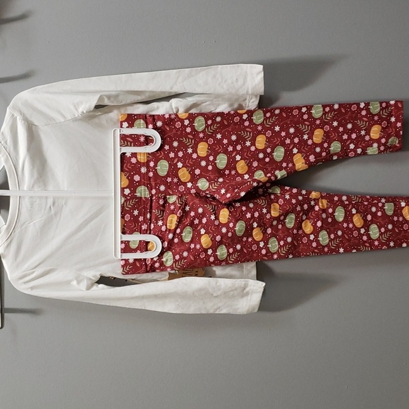 Rae Dunn NWT "SIMPLY BLESSED" 2-piece Top and Leggings Set - Picture 5 of 7